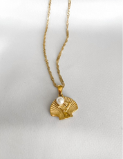 Venus Pearl Necklace