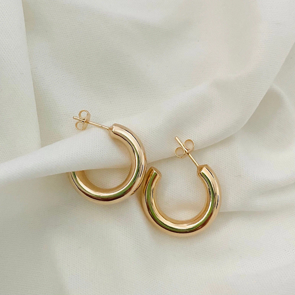 Amara Hoop Earrings
