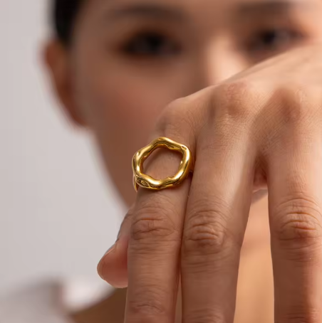 Cairo Band Ring